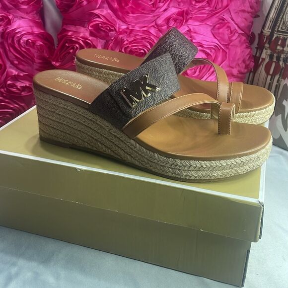 Michael Kors Women's SIDNEY MID Wedge Sandals, MK SIG SEMI LUX, Size 9 M, Brown - Picture 4 of 11